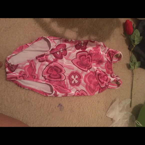 Leotards - Picture 1 of 6